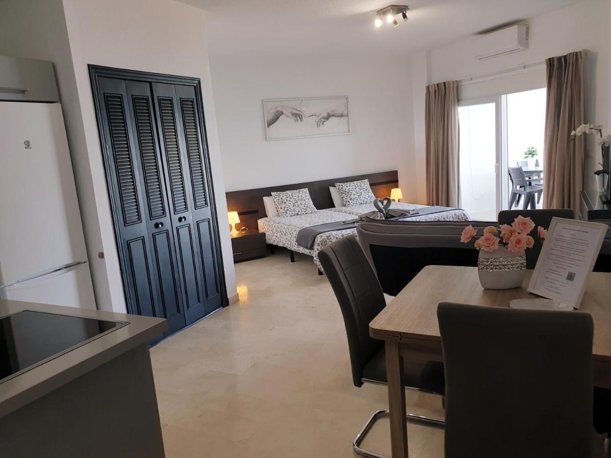 Studio Sea Sun And Beach Torremolinos Eksteriør billede