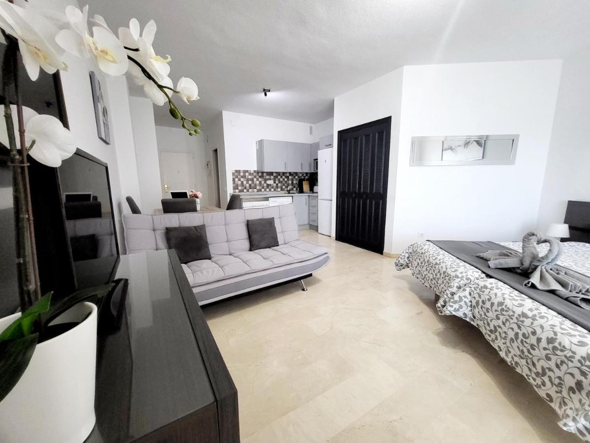 Studio Sea Sun And Beach Torremolinos Eksteriør billede